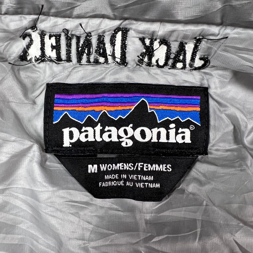 Patagonia Nano Puff Jacket Women M Gray Full Zip Puffer Outdoor x Jack Daniels - Picture 6 of 11